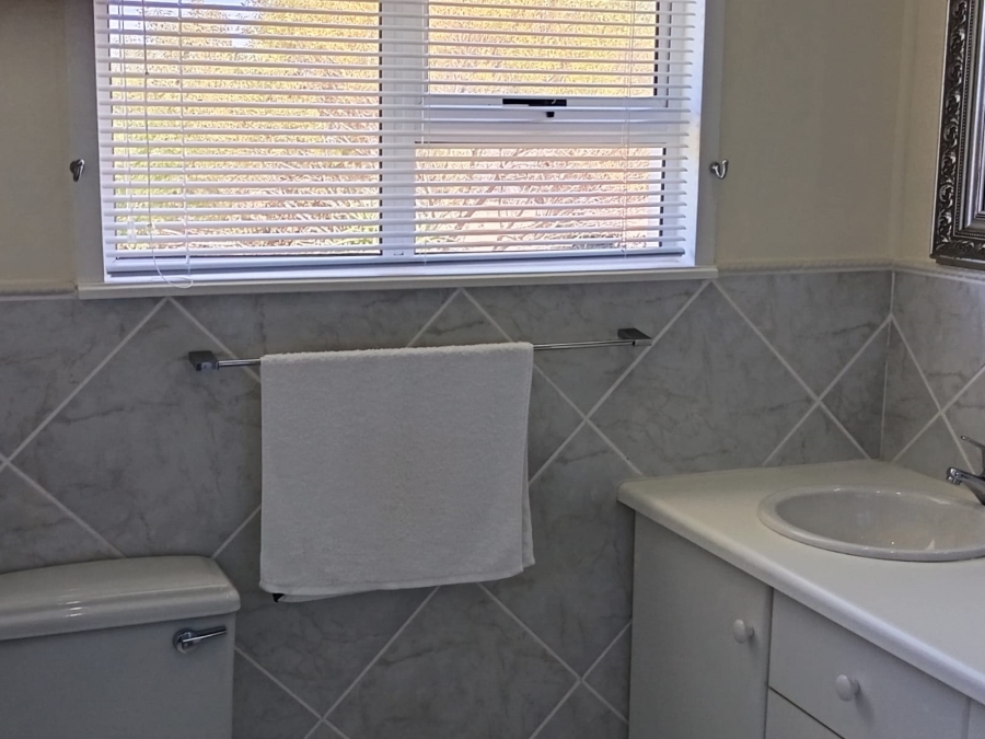 4 Bedroom Property for Sale in Bergsig Western Cape